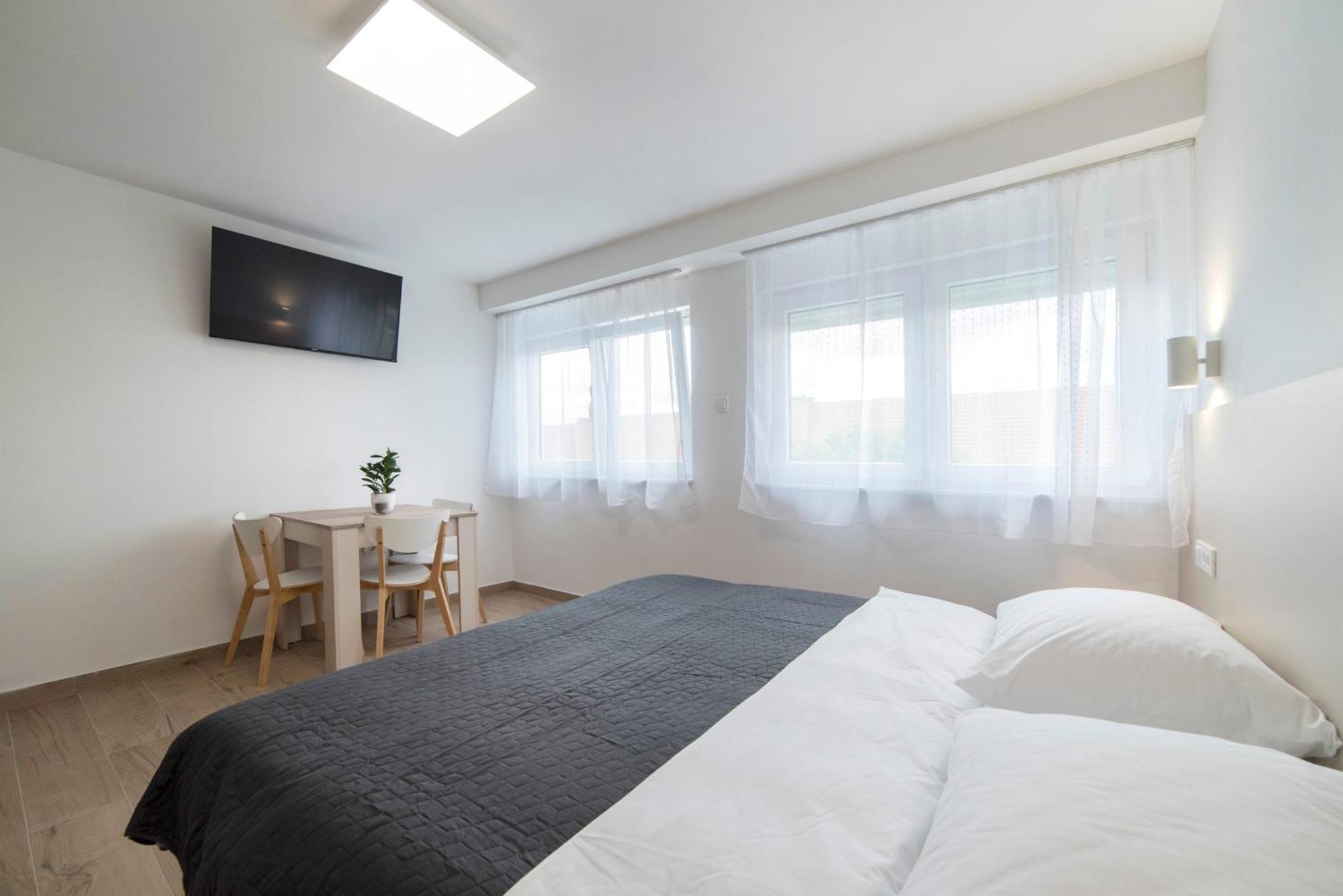 Apartments Pamer, 4Th Floor, No Elevator زغرب المظهر الخارجي الصورة
