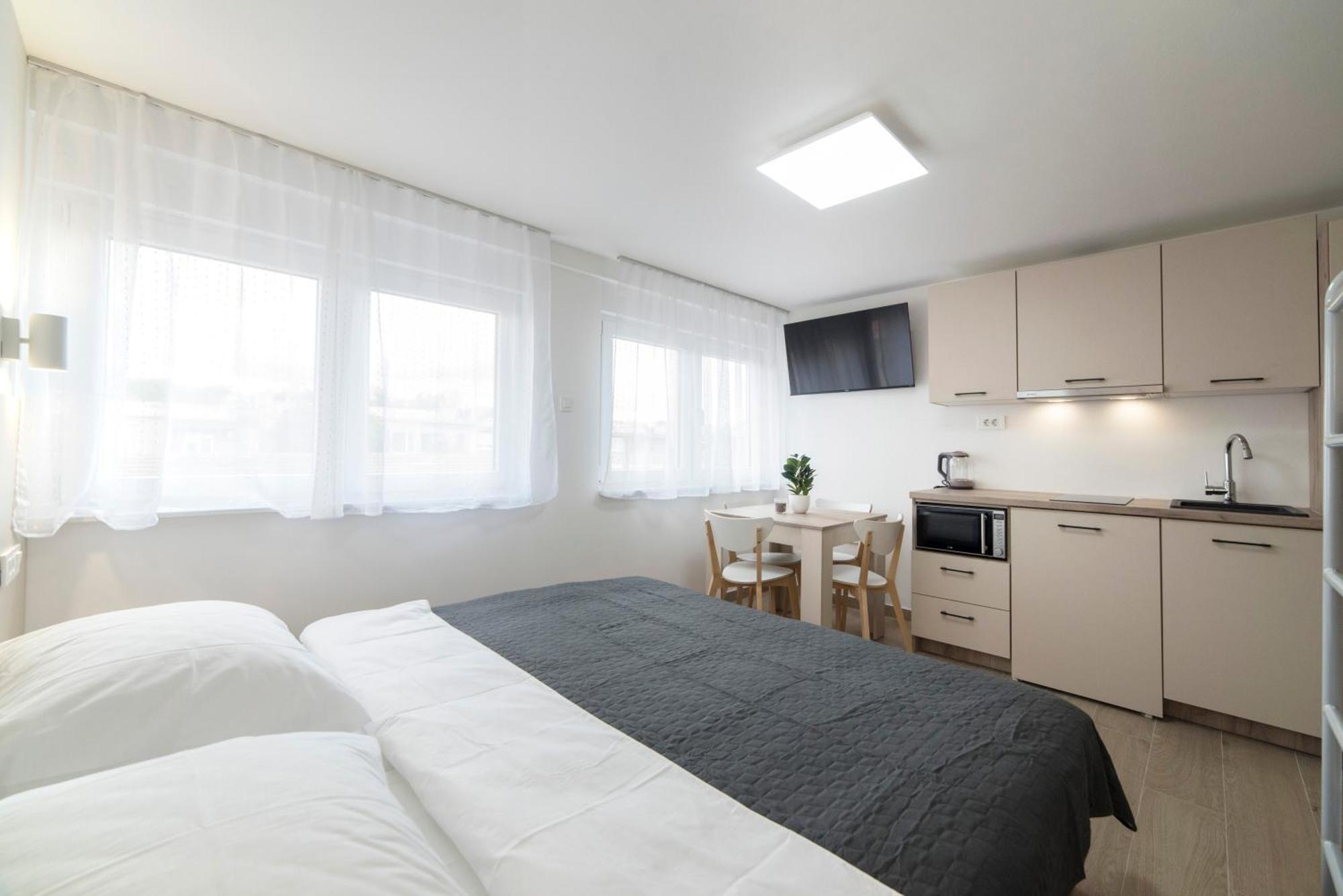 Apartments Pamer, 4Th Floor, No Elevator زغرب المظهر الخارجي الصورة