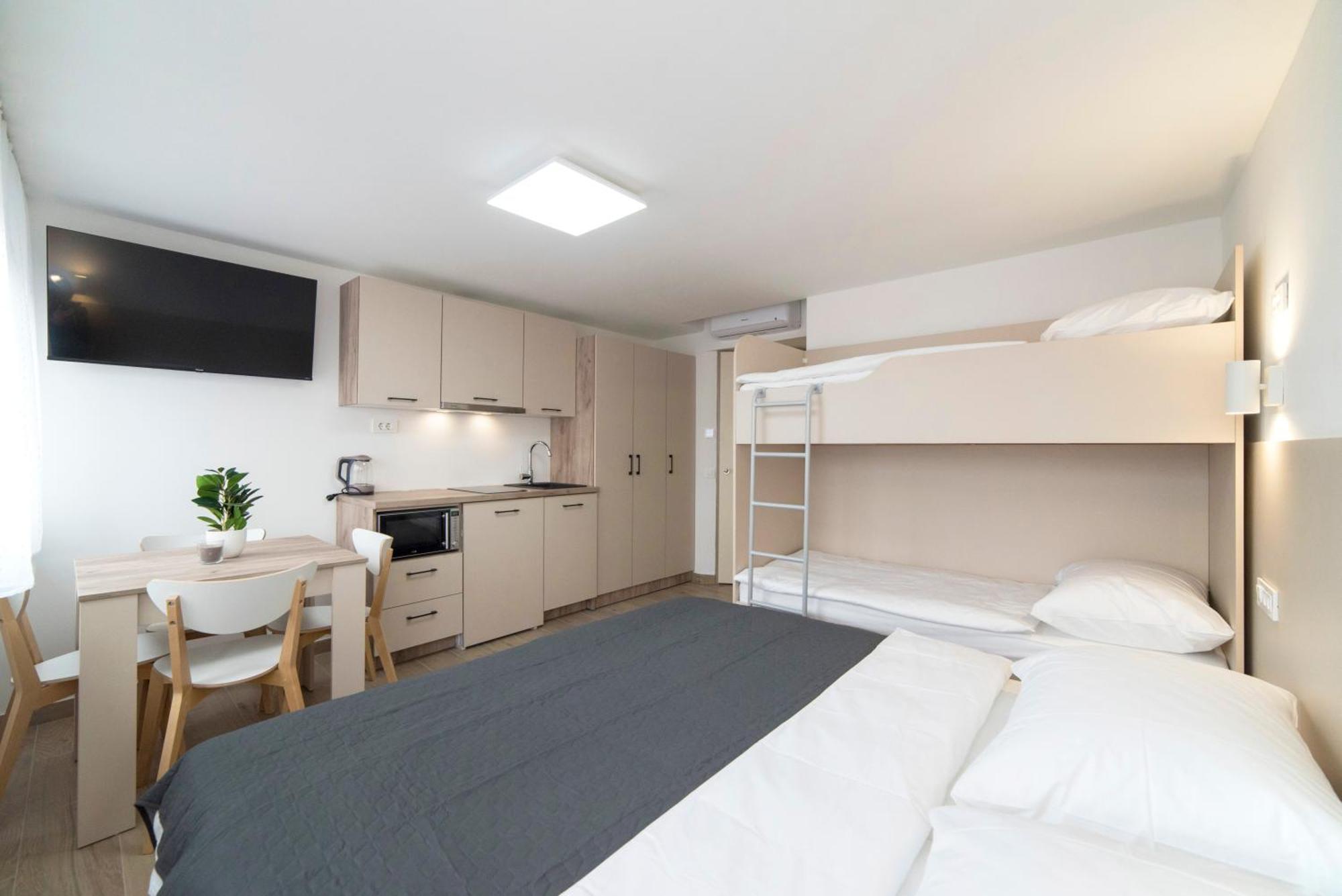 Apartments Pamer, 4Th Floor, No Elevator زغرب المظهر الخارجي الصورة