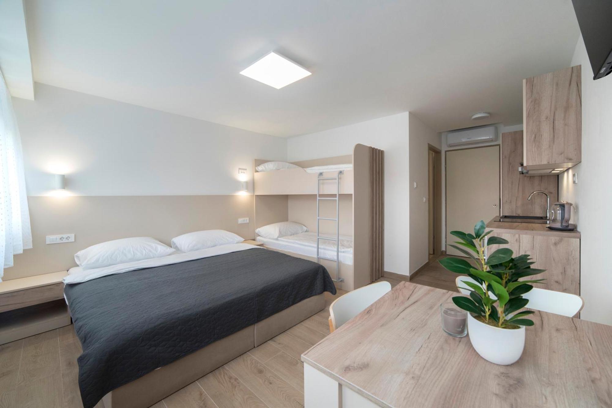 Apartments Pamer, 4Th Floor, No Elevator زغرب المظهر الخارجي الصورة