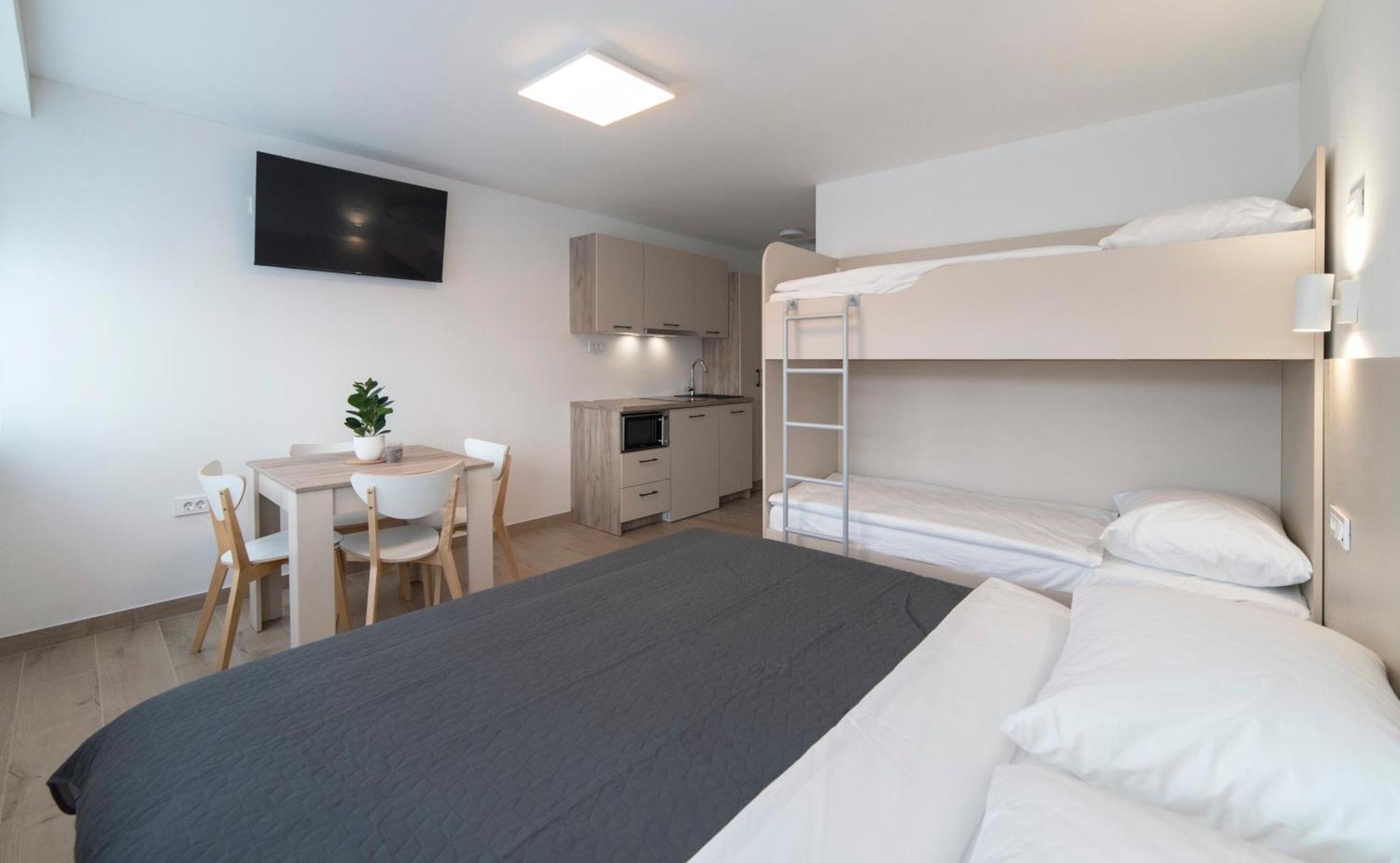 Apartments Pamer, 4Th Floor, No Elevator زغرب المظهر الخارجي الصورة
