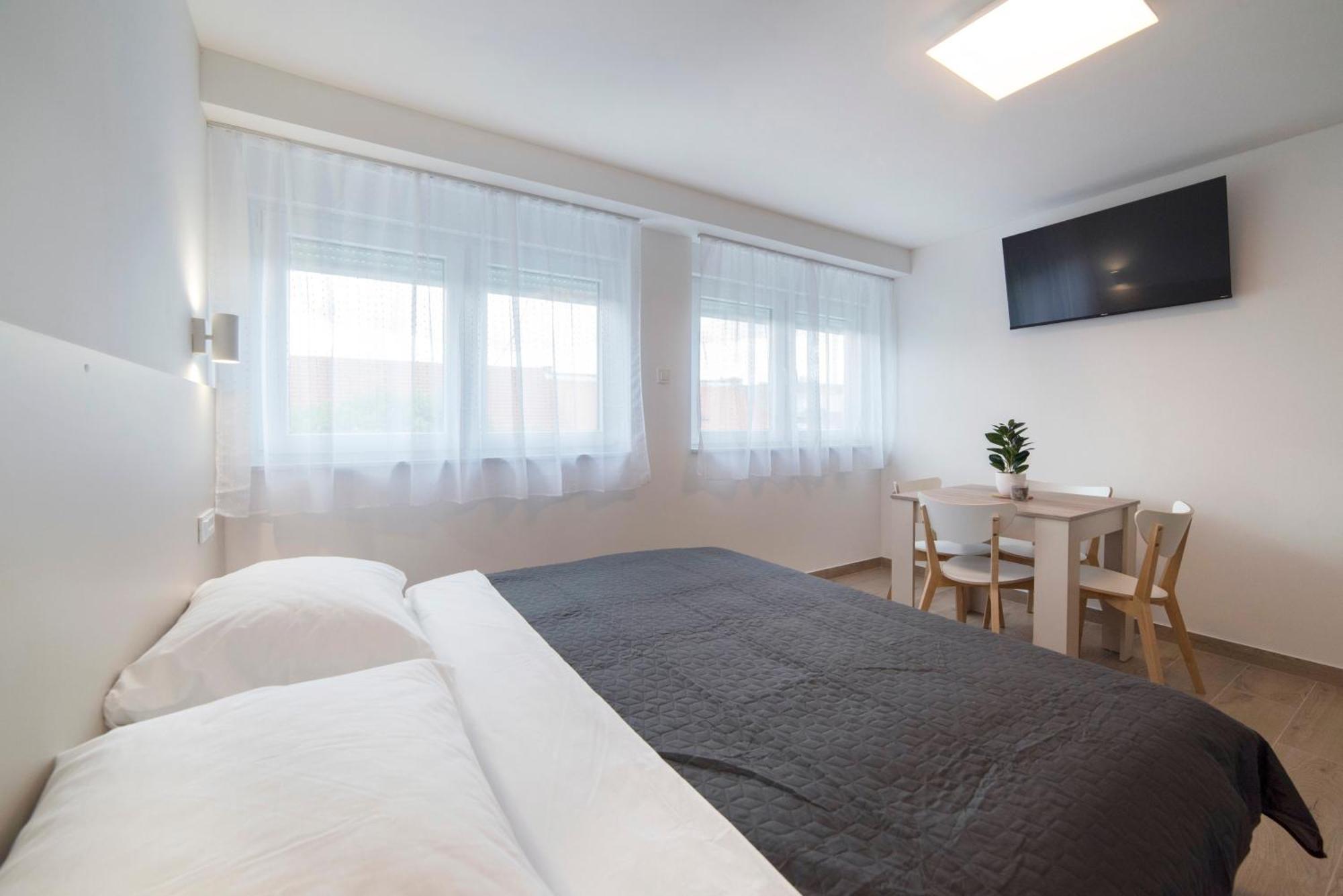 Apartments Pamer, 4Th Floor, No Elevator زغرب المظهر الخارجي الصورة