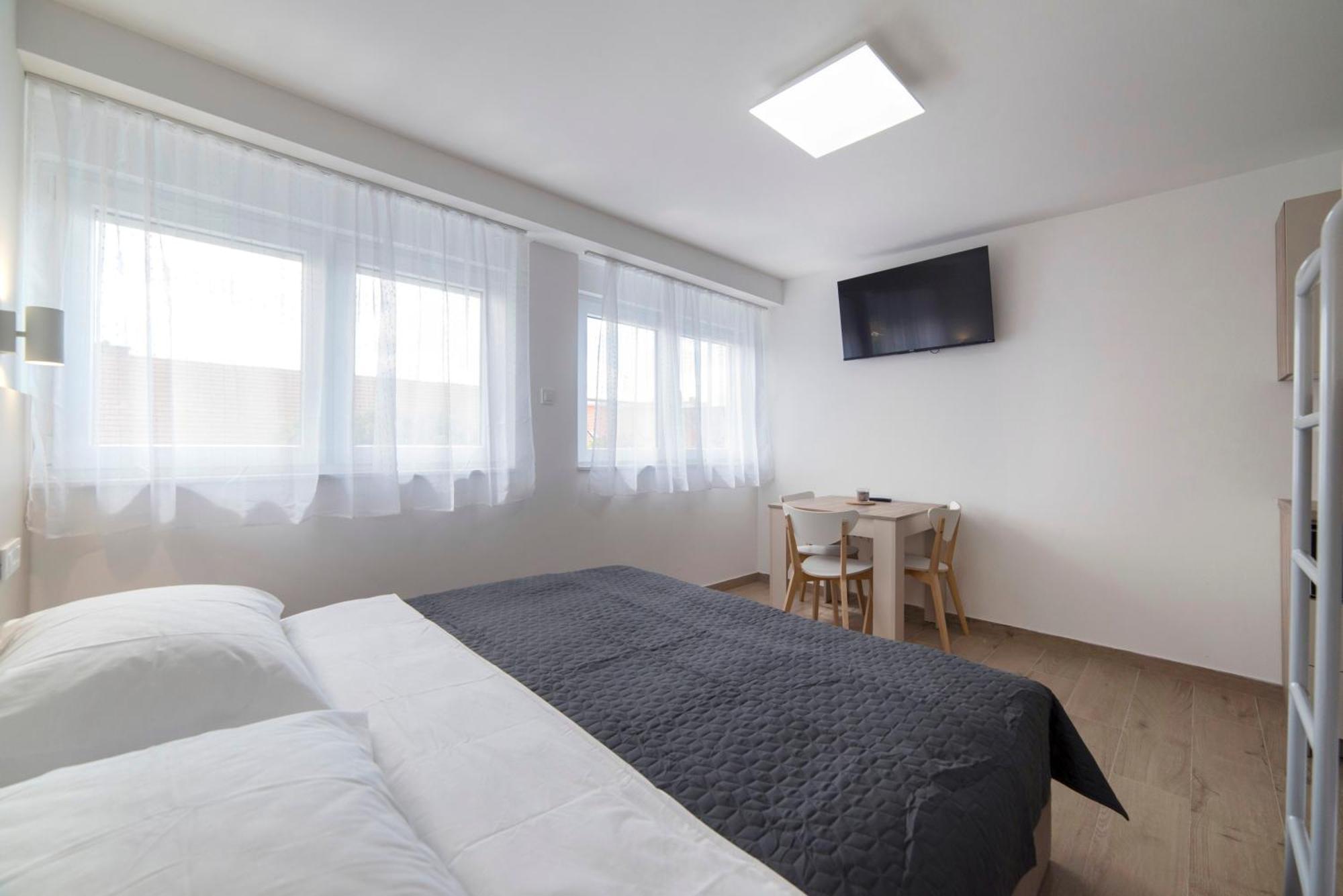 Apartments Pamer, 4Th Floor, No Elevator زغرب المظهر الخارجي الصورة