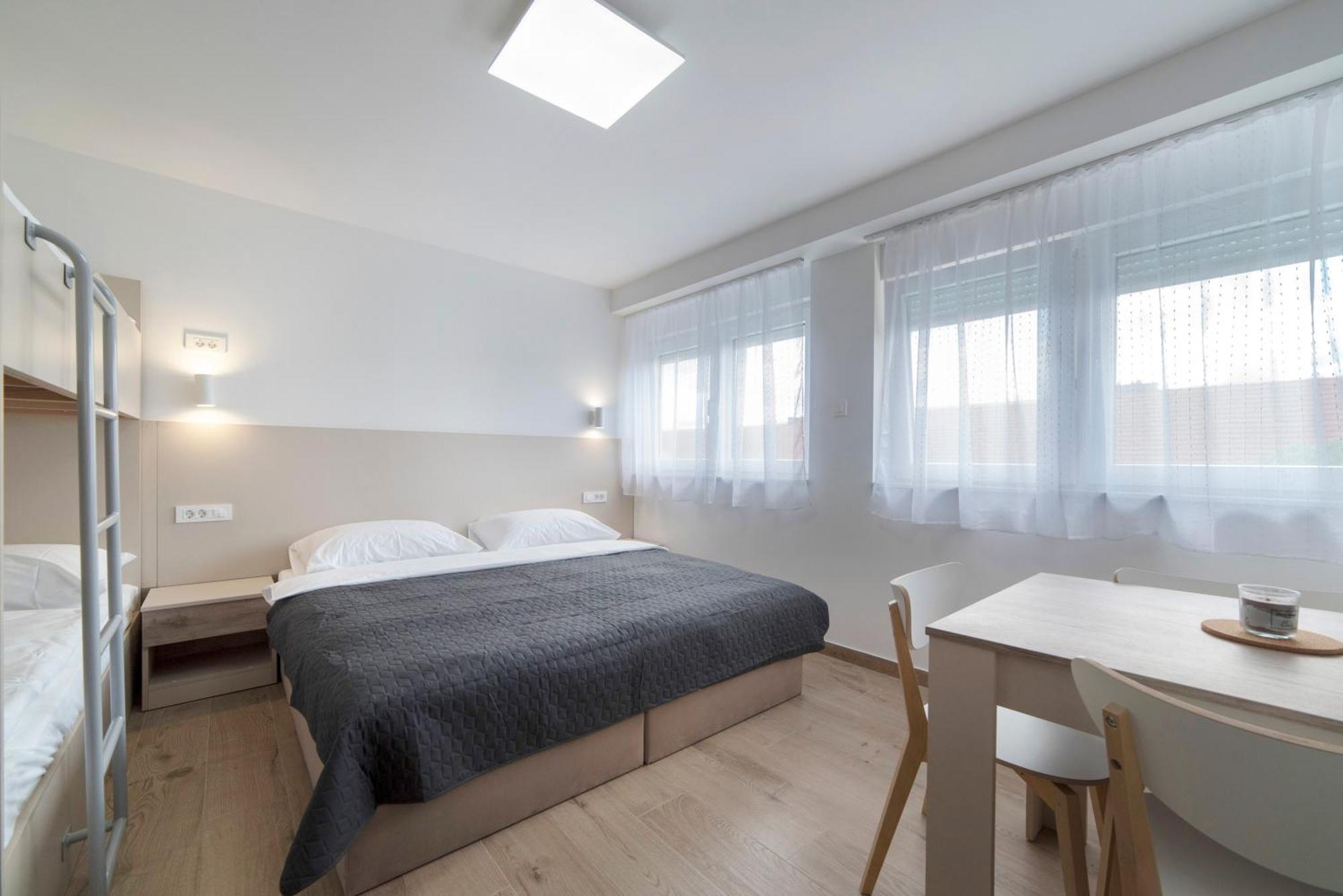 Apartments Pamer, 4Th Floor, No Elevator زغرب المظهر الخارجي الصورة